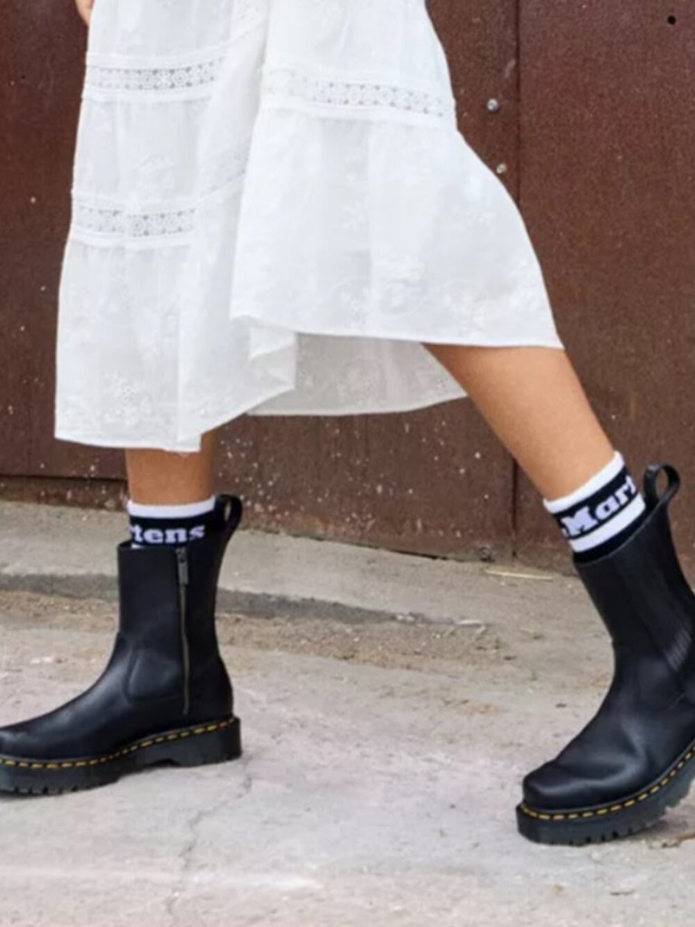 Dr Martens Amaayah Lo Boot - Black